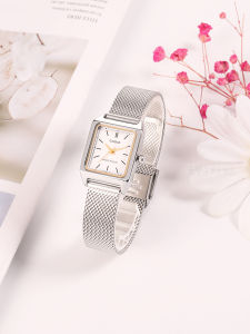 นาฬิกา Quartz Casio Vintage Square 2024 ใหม่ นาฬิกาข้อมือสตรีนักเรียน นาฬิกาสี่เหลี่ยมเล็ก สายโลหะ หน้าปัดสตั๊ด 31 มม. นาฬิกาข้อมือแบบดิจิตอล