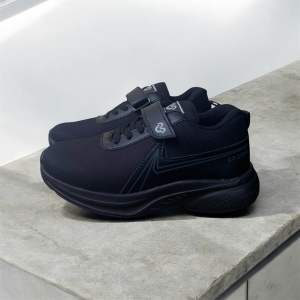 Sepatu Anak Sekolah PAUD TK SD SMP Laki-laki Perempuan Hitam Putih terlaris size 31-37