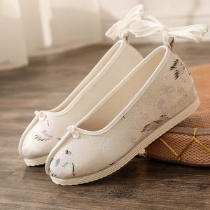 Elegant Embroidered Hanfu Dance Shoes Womens Summer Improved Pearl round Head Shoes Simple Ancient Style Flat Heel Fashionable