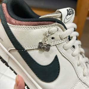 สายคล้องรองเท้า | สายห้อยตกแต่งรองเท้าผ้าใบ sneakers chain | shoe charm