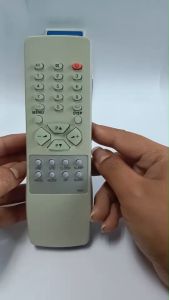 RS03 รีโมทใช้สำหรับทีวีไดมอนด์ ทีวีเอสเคจี ทีวีจีน TV DAIMOND TV SKG TV CHINA โดยที่รุ่นรีโมทและฟังชั่นรีโมทตัวเดิมที่เคยใช้ต้องเหมือนตัวสินค้าที่จะสั่งเท่านั้นถึงจะใช้งานได้เหมือนเดิม