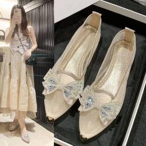 รองเท้าแตะผู้หญิงพื้นนุ่มระบายอากาศได้ดี ทรงหัวแหลม สายรัดหัวเข็มขัดผีเสื้อ รองเท้าแฟชั่นฤดูใบไม้ผลิและฤดูร้อน รองเท้าผีเสื้อสำหรับผู้หญิง