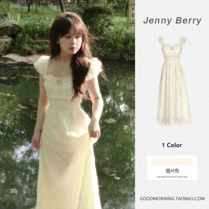 ชุดเดรสแขนระบายสีขาวเก็บเอวดีไซน์อ่อนโยนสไตล์ฝรั่งเศสสำหรับฤดูร้อนเดรสยาวคลุมเข่าเกาะอกใส่ไปริมทะเลในวันหยุดสำหรับผู้หญิง