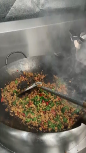 ซอสผัดกะเพรา สูตรเข้มข้น‼ ตราใบเพรา มี อ.ย. พาสเจอไรซ์แล้ว ขนาด 500 ml. (มีของพร้อมส่ง)