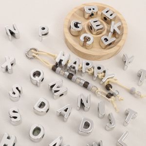 เครื่องประดับลูกปัดอะคริลิครูปตัวหนังสือขนาดใหญ่1ชิ้น/ถุงสำหรับสร้อยข้อมือทำมือสร้อยคอพวงกุญแจอุปกรณ์การทำเครื่องประดับหัตถกรรม DIY