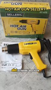 Heat Gun Pemanas Udara Listrik 1000-1500 Watt Sellery\\n\\n Apa itu Heat Gun Pemanas Udara Listrik?\\nHeat gun pemanas udara listrik adalah alat yang digunakan untuk menghasilkan aliran udara panas yang kuat dan konsisten. Dengan daya 1000-1500 watt, heat gun ini sangat ideal untuk berbagai kebutuhan industri dan kerja sampingan. Heat gun pemanas udara listrik ini memiliki beberapa spesifikasi penting yang perlu Anda ketahui.\\n\\n Spesifikasi Heat Gun Pemanas Udara Listrik\\nHeat gun pemanas udara listrik memiliki beberapa spesifikasi penting, antara lain:\\n\\n- Daya: 1000-1500 watt\\n- Temperatur: Mampu mencapai suhu hingga 800°C\\n- Kecepatan udara: Dapat diatur sesuai kebutuhan\\n- Dimensi: 30 x 8 x 7 cm\\n- Berat: 1,5 kg\\n\\n Manfaat Heat Gun Pemanas Udara Listrik\\nHeat gun pemanas udara listrik memiliki beberapa manfaat penting, antara lain:\\n\\n- Menghasilkan aliran udara panas yang kuat dan konsisten\\n- Sangat ideal untuk berbagai kebutuhan industri dan kerja sampingan\\n- Dapat digunakan untuk membongkar dan memasang komponen elektronik\\n- Dapat digunakan untuk menghilangkan cat dan lapisan pelindung\\n- Dapat digunakan untuk memanaskan bahan seperti plastik dan karet\\n\\n Bagaimana Menggunakan Heat Gun Pemanas Udara Listrik?\\nBerikut adalah langkah-langkah penggunaan heat gun pemanas udara listrik:\\n\\n1. Hubungkan heat gun ke sumber listrik yang aman.\\n2. Atur suhu sesuai dengan kebutuhan Anda.\\n3. Letakkan heat gun di tempat yang aman dan stabil.\\n4. Tekan tombol pengaktifan dan biarkan heat gun beroperasi selama beberapa menit sampai mencapai suhu yang diinginkan.\\n5. Gunakan heat gun sesuai kebutuhan Anda.\\n\\nBerikut adalah beberapa tips dan trik penggunaan heat gun pemanas udara listrik:\\n\\n- Selalu gunakan alat pelindung diri seperti sarung tangan dan masker ketika menggunakan heat gun.\\n- Selalu letakkan heat gun di tempat yang aman dan stabil.\\n- Jangan gunakan heat gun di dekat bahan-bahan yang mudah terbakar.\\n- Selalu matikan heat gun ketika tidak digunakan.\\n\\n Heat Gun Pemanas Udara Listrik untuk Kebutuhan Industri\\nHeat gun pemanas udara listrik sangat ideal untuk berbagai kebutuhan industri, seperti:\\n\\n- Membongkar dan memasang komponen elektronik\\n- Menghilangkan cat dan lapisan pelindung\\n- Memanaskan bahan seperti plastik dan karet\\n\\nKeuntungan menggunakan heat gun pemanas udara listrik di industri adalah:\\n\\n- Efisiensi waktu dan tenaga\\n- Kualitas hasil kerja yang lebih baik\\n- Mengurangi risiko cedera kerja\\n\\n Heat Gun Pemanas Udara Listrik untuk Kerja Sampingan\\nHeat gun pemanas udara listrik juga sangat ideal untuk berbagai kebutuhan kerja sampingan, seperti:\\n\\n- Memperbaiki barang-barang elektronik di rumah\\n- Membongkar dan memasang komponen elektronik\\n- Menghilangkan cat dan lapisan pelindung\\n\\nPeluang bisnis dengan heat gun pemanas udara listrik adalah:\\n\\n- Memulai bisnis perbaikan barang-barang elektronik di rumah\\n- Menyediakan jasa membongkar dan memasang komponen elektronik\\n- Menyediakan jasa menghilangkan cat dan lapisan pelindung\\n\\nHeat gun pemanas udara listrik 1000-1500 watt Sellery adalah alat pemanas listrik untuk kerja yang sangat ideal untuk berbagai kebutuhan industri dan kerja sampingan. Dengan spesifikasi yang kuat dan manfaat yang banyak, heat gun ini pasti akan menjadi alat yang berguna bagi Anda. Pastikan untuk selalu menggunakan alat pelindung diri ketika menggunakan heat gun dan selalu matikan ketika tidak digunakan. Selamat mencoba!\"