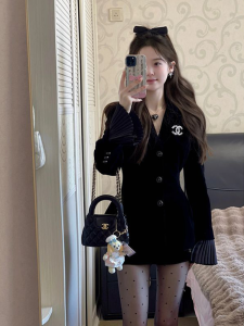 Elegant Black Blazer Set for Women with Tulle Sleeves and Waist-Length Skirt Fashionable Spring Style Ideal for Birthday Parties