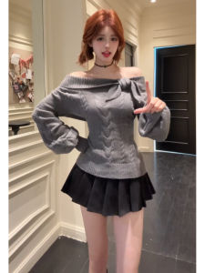 YUEZHONGWEI | Grey Cute Rabbit Ears Knitted Sweater Short Fitted Early Spring Top