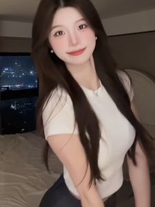 จัดส่งจากประเทศไทย เสื้อเกาหลี เสื้อแฟชั่นผู้หญิง เสื้อครอป y2k เสื้อขาว เสื้อยืดผู้หญิง จัดส่งฟรี