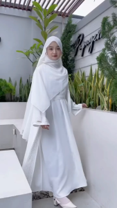 Gamis Muslim Luxury & Abaya Trend Lebaran Terbaru 2025