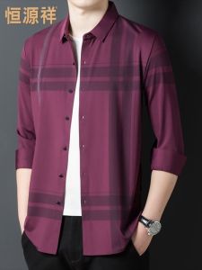 เสื้อเชิ้ตแขนยาวลายทางสีแดงเข้มสำหรับผู้ชาย ทรงหลวม ทรงปกติ แฟชั่นฤดูใบไม้ร่วง ผ้าไนลอนผสมยางยืด ไม่ต้องรีด