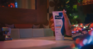 Panoxyl 10% Anti-Acne Foaming Facial Cleanser. Benzoyl Peroxide 10% Is A High-Strength Antibacterial Agent. 4% Content Is Suitable For Sensitive Skin. This Facial Cleanser Deeply Cleanses Gently Treats Acne Removes Blackheads And Shrinks Pores.