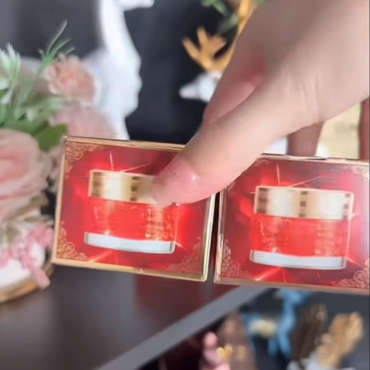 CREAM DRAGON'S BLOOD Moisturizing 50GR / DRAGON BLOOD Krim Retinol Krim Perbaikan Perawatan Kulit Wajah Kirin Dan Anti - Keriput