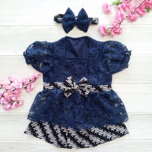 Setelan Kebaya Anak Bayi 1 Tahun Kutubaru Encim Bali Brukat Batik Navy Free Bando