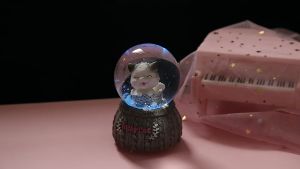 SpongeBob SquarePants ลูกบอลคริสตัลแพทริคสตาร์ กล่องดนตรีเกล็ดหิมะ ของขวัญวันเกิดสำหรับเด็กและเด็กผู้หญิง