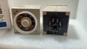 H3CR-G8L 220VAC Timer "Omron" ไทม์เมอร์