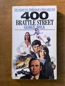 400 Brattle Street by George Wolk MMPB 1980 (preloved)