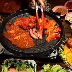 เตาปิ้งย่างบาร์บีคิว กระทะปิ้งย่างทรงกลม กระทะย่างบาร์บีคิวสไตล์เกาหลี  เคลือบหินอ่อนกันติด  กระทะปิ้งย่าง 32 ซม.