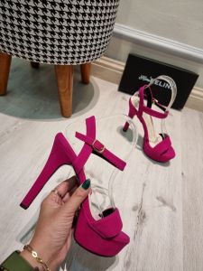 Suede Pumpheels
