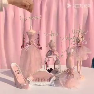 Eyre/Luxury/Rak model putri / rak perhiasan besi / rak pajangan anting dan kalung / pajangan jendela / alat peraga pajangan perhiasan
