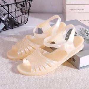 MOMIAN | Durable Outdoor Casual Soft Rubber Womens Sandals