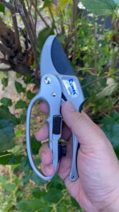 Remax Heavy Duty Pruning Shears Ratchet Hand Pruner Garden Hand Tool Gardening Tool Garden Scissors Tree Cutter Plant Pruner