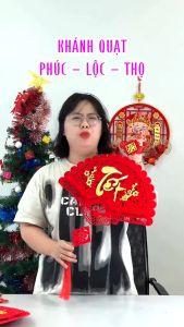 Dải treo cửakhánh quạt nhung khắc chữ Tết-Phúc-Lộc-Thọ đón Tết Ất Tỵ 2025