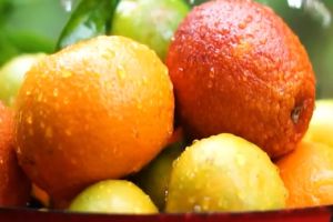 Royale Grocer Rainbow Fresh Fruit Box  七星高照，好运常伴水果箱
