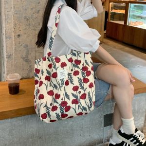 Fashionable Retro Flower Shoulder Bag Large Capacity