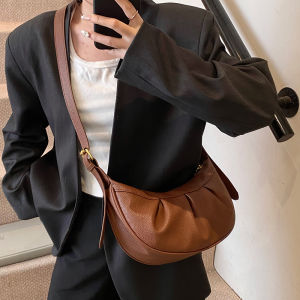 Retro Brown Mini Crossbody Bag for Women Versatile Horn Shape Korean Style Handbag Single Shoulder Bag Daily Fashion Accessory