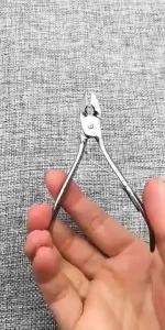 Curticle Nipper Gunting Kutikula Nail Nipper Alat Tang Cabut Kutikula Kuku Tajam Manicure Pedicure Kuku Kaki Toe Nail Clipper-🌹Tamia