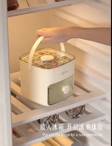 Stanley ถาดแม่พิมพ์ซิลิโคน พร้อมฝาปิด ที่ทำน้ำแข็ง สีธรรม ขนาดใหญ่ สําหรับทําน้ําแข็ง หน้าม่าน ปาร์ตี้ หน้าร้อน บาร์ ถาดน้ำแข็ง