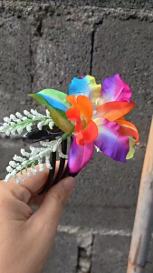 หวีสับ ส่ง10ชิ้น หวีสับติดดอกกล้วยไม้ ดอกกล้วยไม้ ดอกไม้ประดับผม หวีสับติดดอกไม้ สำหรับงานรื่นเริง งานบวช งานแต่ง ใส่แล้วมีสง่า