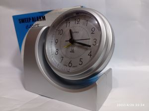 Sweep Alarm Clock Japan quality Glory Pear free batre & bubble warp