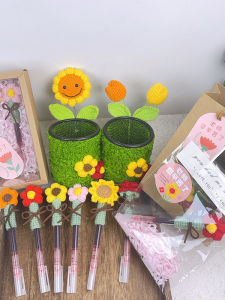 Creative Red Pen Flower Bouquet Gift for Teachers Students School Supplies Handmade Knitted Practical New 2025 Model