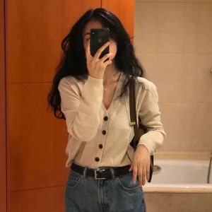 เสื้อคาร์ดิแกนถักคอวีบางๆ สำหรับผู้หญิง ทรงเข้ารูป สไตล์เกาหลี แขนยาว ปกติ ฤดูใบไม้ผลิ ฤดูใบไม้ร่วง ฤดูหนาว เสื้อคลุมกันหนาว