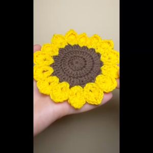 [Có sẵn] Lót ly hoa hướng dương bằng len sợi cotton handmade thấm nước