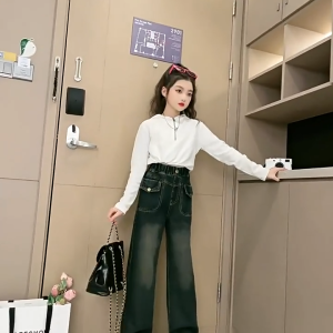 กางเกงยีนส์เด็กผู้หญิง กางเกงขากว้าง เวอร์ชั่นเกาหลี กระเป๋าหลาย แฟชั่นหลวม กางเกงยีนส์เด็ก【จัดส่งจากประเทศไทย】