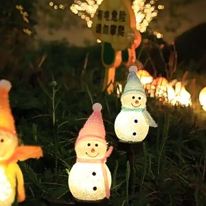 ไฟคริสต์มาส รูปตุ๊กตาหิมะ โซล่าเซลล์ ตกแต่งสวนและงานคริสต์มาส ประหยัดไฟมาก ทนแดด ทนฝน