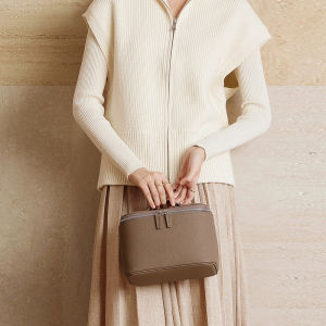 BeeGreen Tas Kosmetik หนังแท้ของผู้หญิงความจุขนาดใหญ่ที่จัดระเบียบเครื่องใช้ในห้องน้ำท่องเที่ยวหลายช่อง