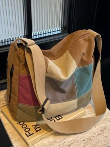 Large Capacity Canvas Shoulder Bag Womens Retro Color Block Student Crossbody Bag Fashionable College Style Soft Zipper Closure