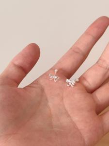 S925 Silver Butterfly Knot Ear Cuff Womens Fashionable Korean Style Earrings Screw Buckle Unique Design High-End Sensation Ear Jewelry