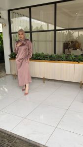 Mandhari Dress Pesta Lamaran Wisuda Baju Kondangan Satin Seragam Bridesmaid Serut Cantik