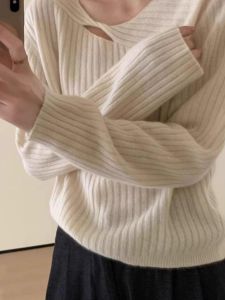 Stylish Kinked Hollow-out Pullover Knitwear Womens Fall and Winter Soft Glutinous Wool Inner Bottoming Shirt Sweater Elegant Tops