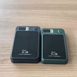 Sạc dự phòng không dây từ tính Magsafe dung lượng 10000mAh màn hình led quản lý dung lượng pin hỗ trợ sạc siêu nhanh 22.5W