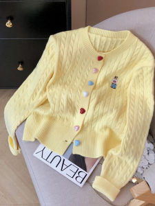 Áo Khoác Cardigan Dệt Kim Màu Vàng Phong Cách Hàn Quốc Cho Nữ Đầu Thu Ngắn Thêu Trái Tim Áo Len Dệt Kim Dài Tay Mềm Mại