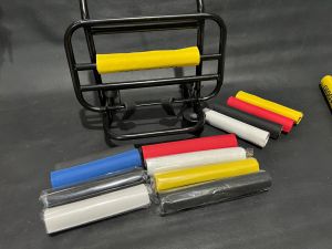Busa Bantalan peredam pipa variasi Frontrack Backrack Rak vespa || Tulisan POLOS warna ukuran 18 & 22 cm.  Cocok untuk ukuran pipa 16mm sampai 22mm.   Cara pasang : Sobek separo dari busa lalu pasangkan ke pipa.  Bagus murah grosir eceran