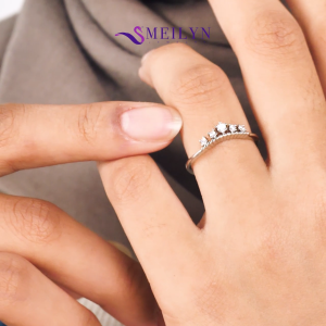 MEILYN Cincin Wanita Mata Baris Perhiasan Motif Crown Biji Lada Lapis Emas 18K 0222230475