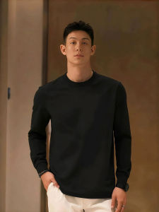 เสื้อยืดคอกลมแขนยาวสีดำสำหรับผู้ชาย ทรงหลวม ทรงเข้ารูป สไตล์สตรีท เสื้อเชิ้ตสไตล์อังกฤษ ทรงลำลอง ฤดูใบไม้ร่วง 2025