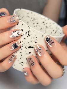 Shiny Cat Eye Nail Tips Short Wearing False Nails Cartoon Cute Finished Product Cat Themed Nail Art False Nails Nail Extensions